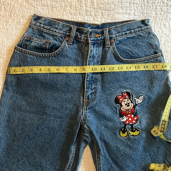 Vintage Denim Minnie Mouse Shorts - Picture 7 of 8